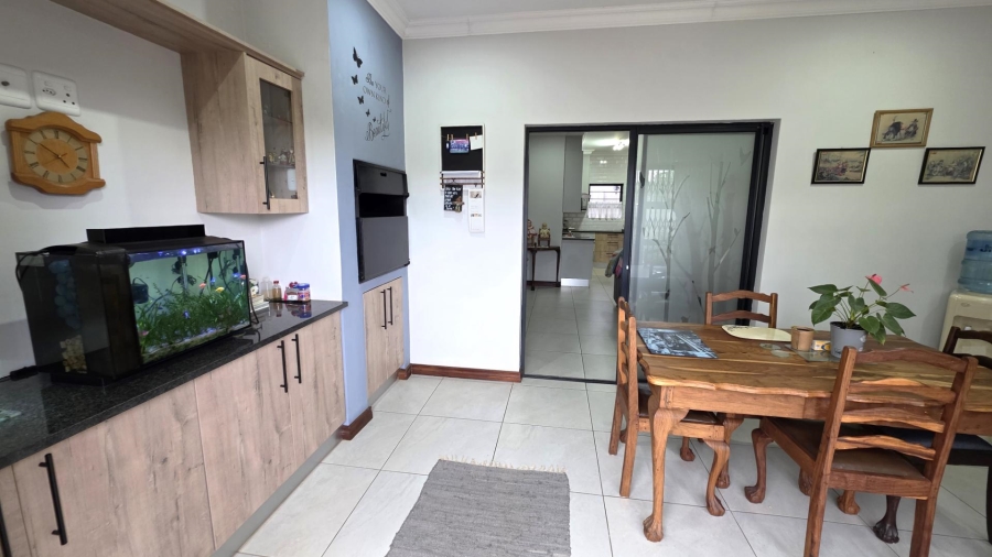 3 Bedroom Property for Sale in Melodie North West